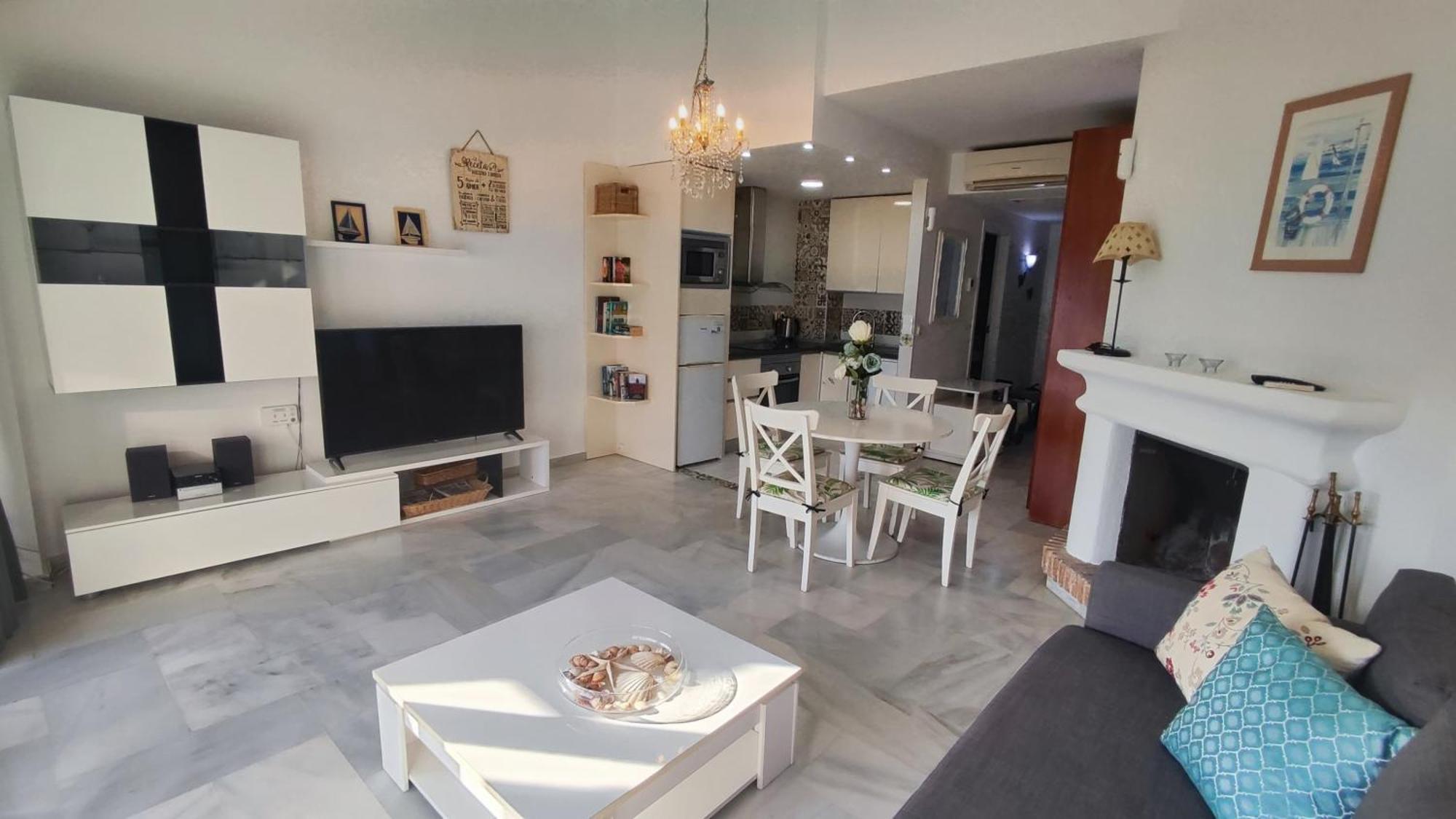 Apartment In Puerto Marina With Beautiful Views Of The Sea And The Boats Беналмадена Екстериор снимка